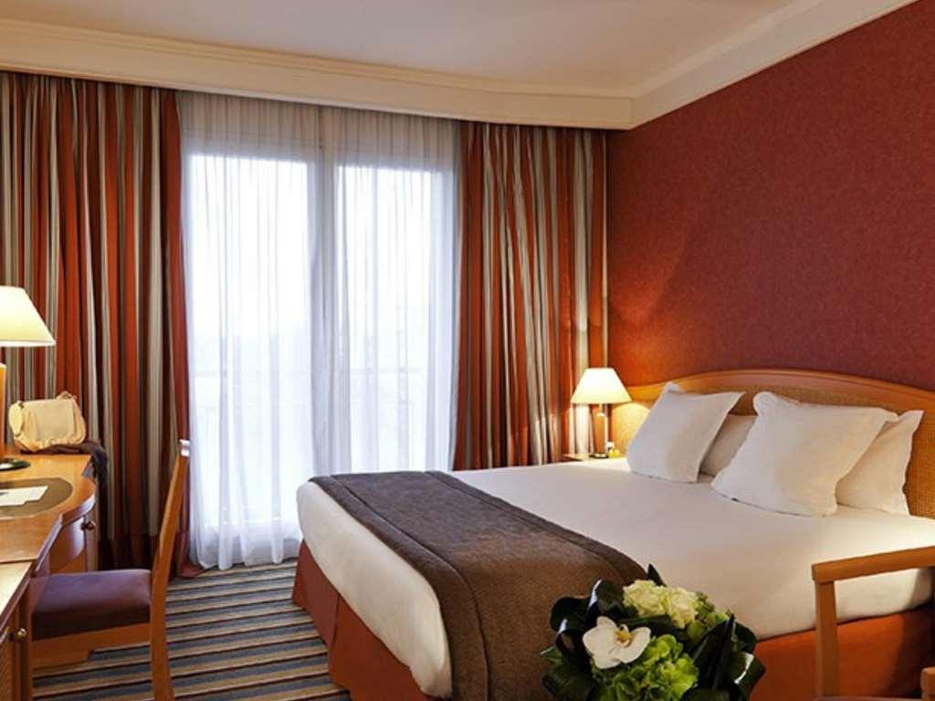 Hotel Barriere Le Grand Hotel Enghien-Les-Bains Szoba fotó